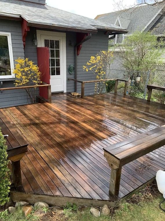 White Chooz Painters logo with blue background placeholder for paintig company logos