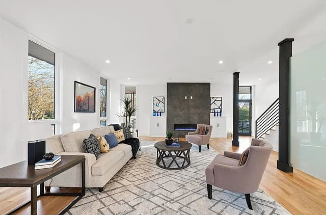 White Chooz Painters logo with blue background placeholder for paintig company logos