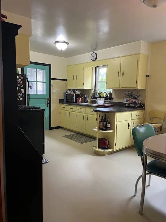Cook's Kitchen Cabinet Refinishing gallery image 2