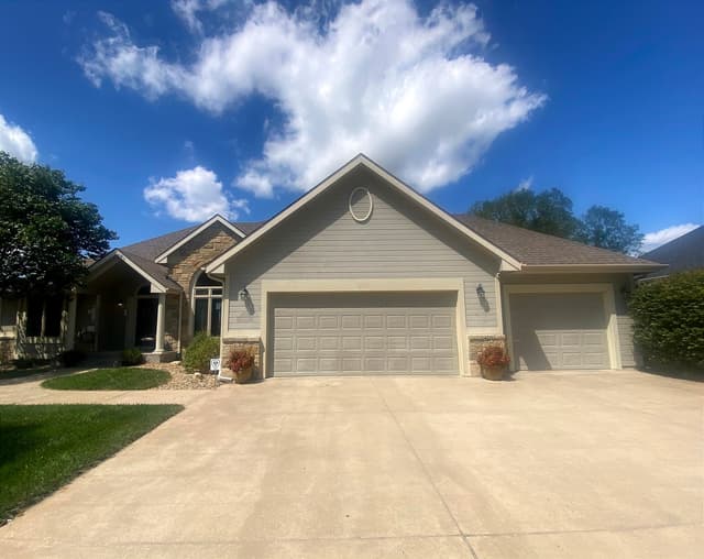 White Chooz Painters logo with blue background placeholder for paintig company logos