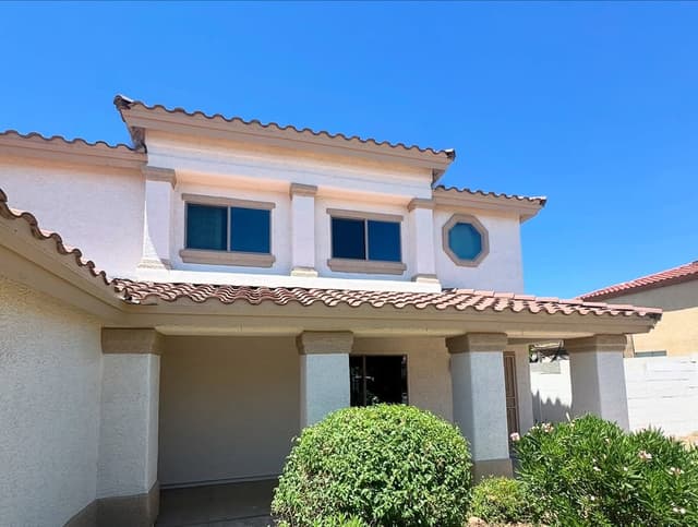 LGND Painting gallery image