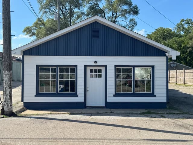 White Chooz Painters logo with blue background placeholder for paintig company logos