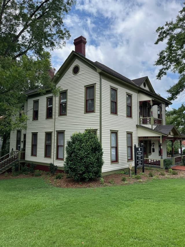 White Chooz Painters logo with blue background placeholder for paintig company logos