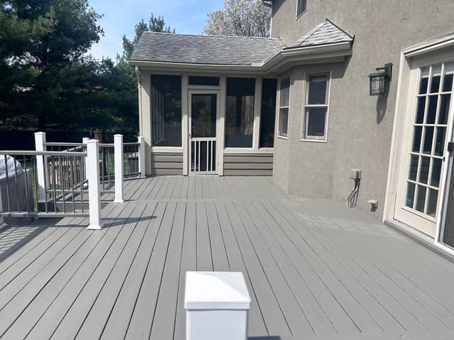 White Chooz Painters logo with blue background placeholder for paintig company logos