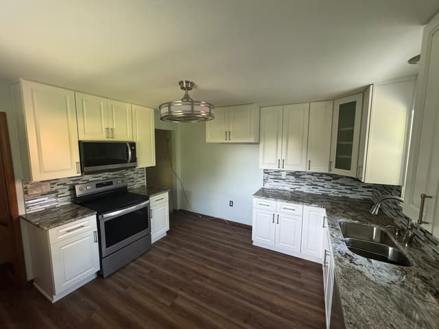 White Chooz Painters logo with blue background placeholder for paintig company logos