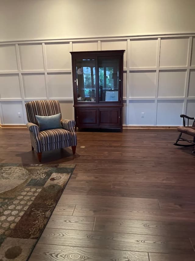 White Chooz Painters logo with blue background placeholder for paintig company logos