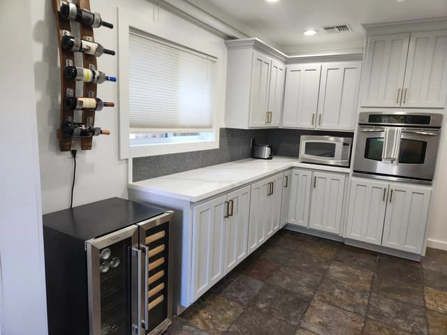 White Chooz Painters logo with blue background placeholder for paintig company logos