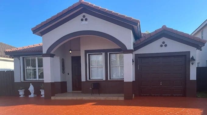 Picazzo Painting Corp gallery image 1