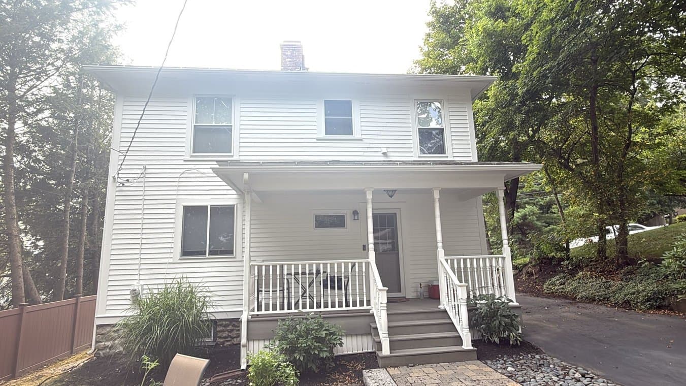 Moura Quality painting & Contracting gallery image 1