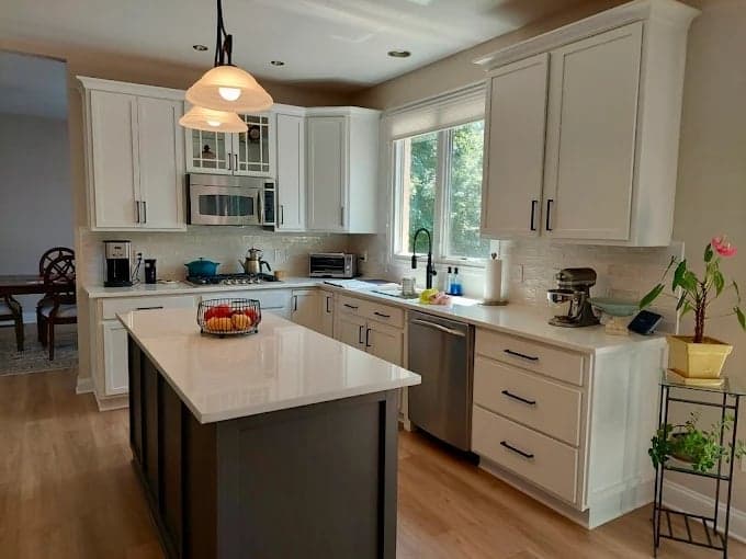Cabinets By MacFarland Painting gallery image 3