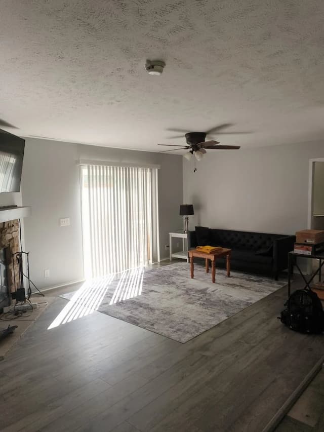 White Chooz Painters logo with blue background placeholder for paintig company logos