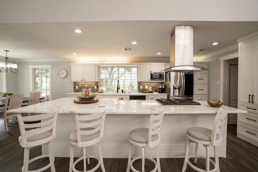 Morales Painting & Carpentry gallery image 4