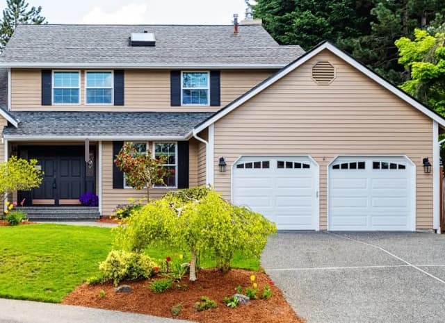 White Chooz Painters logo with blue background placeholder for paintig company logos