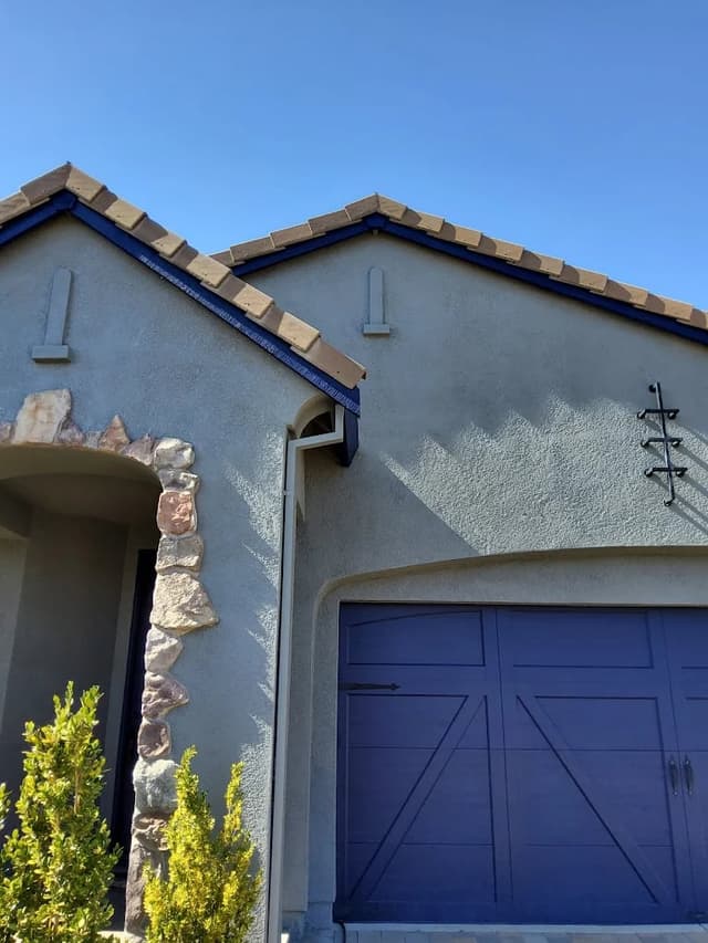 White Chooz Painters logo with blue background placeholder for paintig company logos