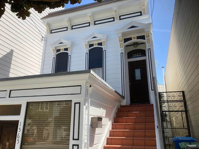 White Chooz Painters logo with blue background placeholder for paintig company logos