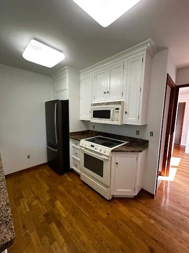 Epic Painting & Exteriors gallery image 1