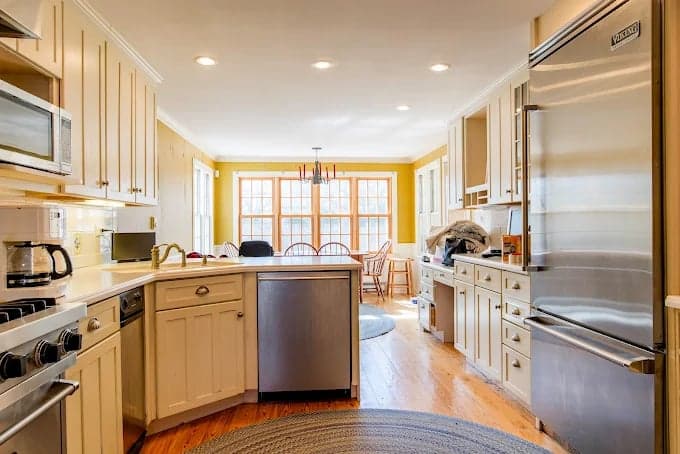Dynamic Colors Inc gallery image 4