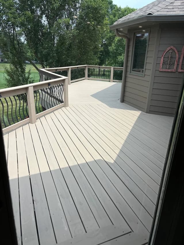 White Chooz Painters logo with blue background placeholder for paintig company logos