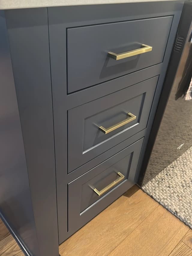 White Chooz Painters logo with blue background placeholder for paintig company logos