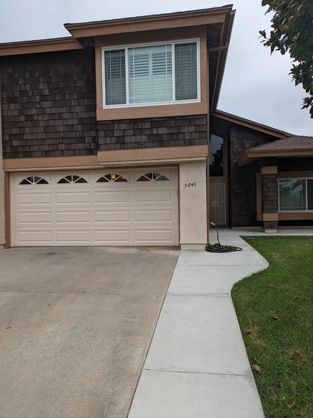 White Chooz Painters logo with blue background placeholder for paintig company logos