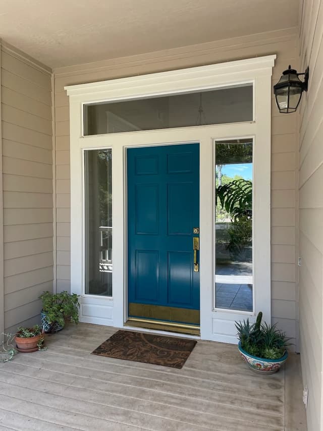 White Chooz Painters logo with blue background placeholder for paintig company logos