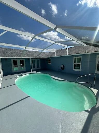 White Chooz Painters logo with blue background placeholder for paintig company logos