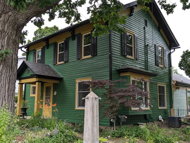 White Chooz Painters logo with blue background placeholder for paintig company logos