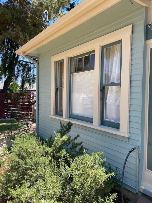 White Chooz Painters logo with blue background placeholder for paintig company logos