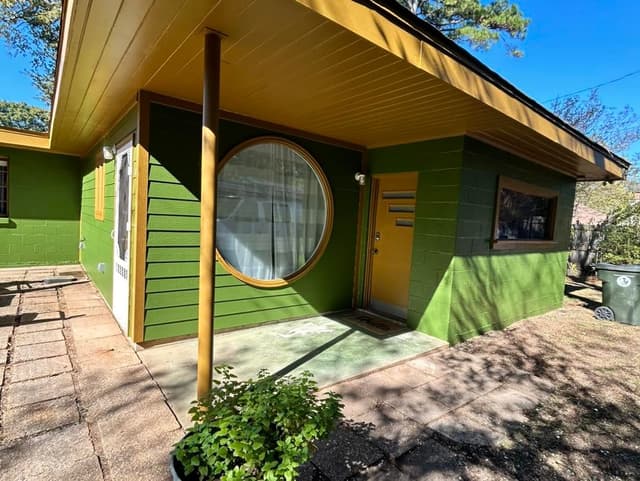 White Chooz Painters logo with blue background placeholder for paintig company logos