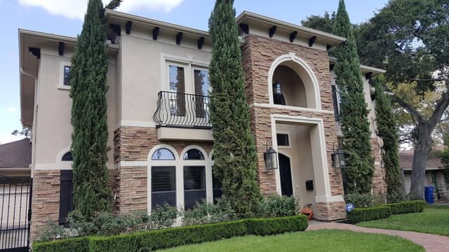 White Chooz Painters logo with blue background placeholder for paintig company logos