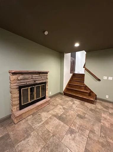 Full Service Painting gallery image 3