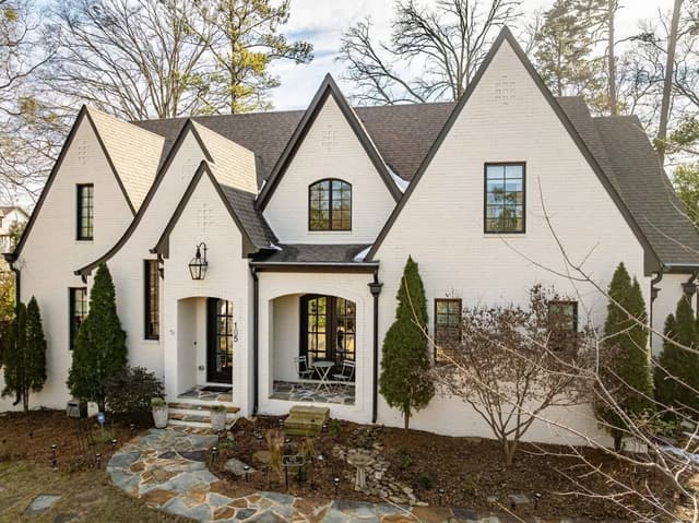 White Chooz Painters logo with blue background placeholder for paintig company logos