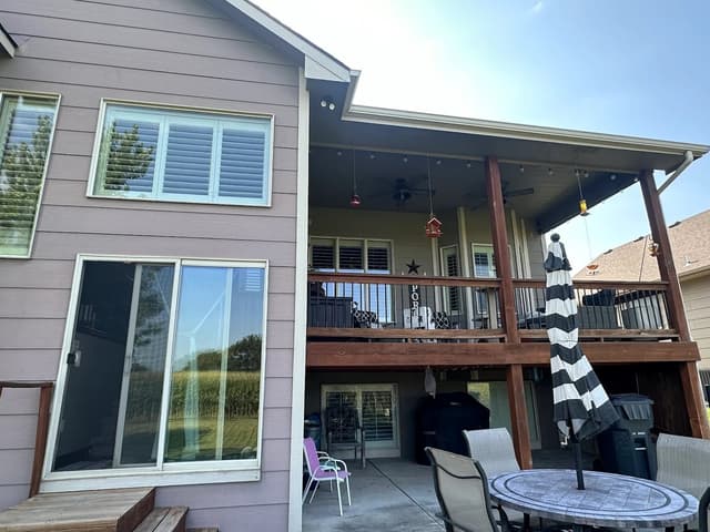 White Chooz Painters logo with blue background placeholder for paintig company logos