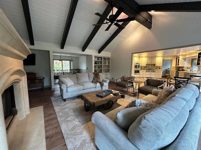 White Chooz Painters logo with blue background placeholder for paintig company logos