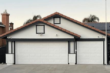 White Chooz Painters logo with blue background placeholder for paintig company logos