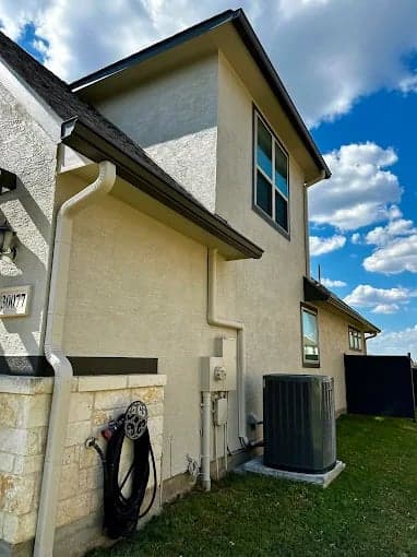 Noble Painting gallery image 2