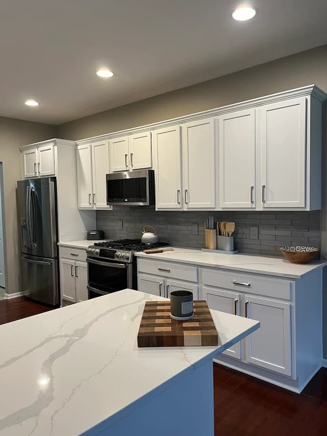 White Chooz Painters logo with blue background placeholder for paintig company logos