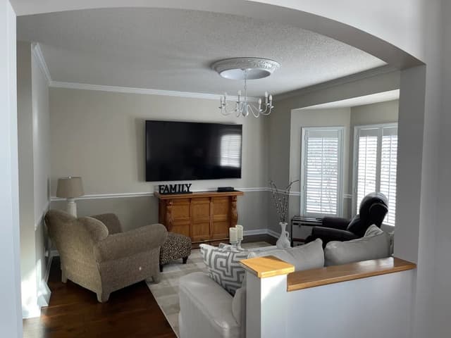 White Chooz Painters logo with blue background placeholder for paintig company logos