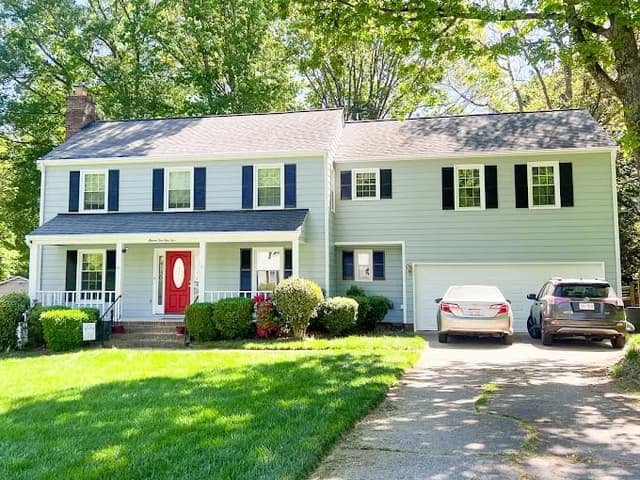 White Chooz Painters logo with blue background placeholder for paintig company logos