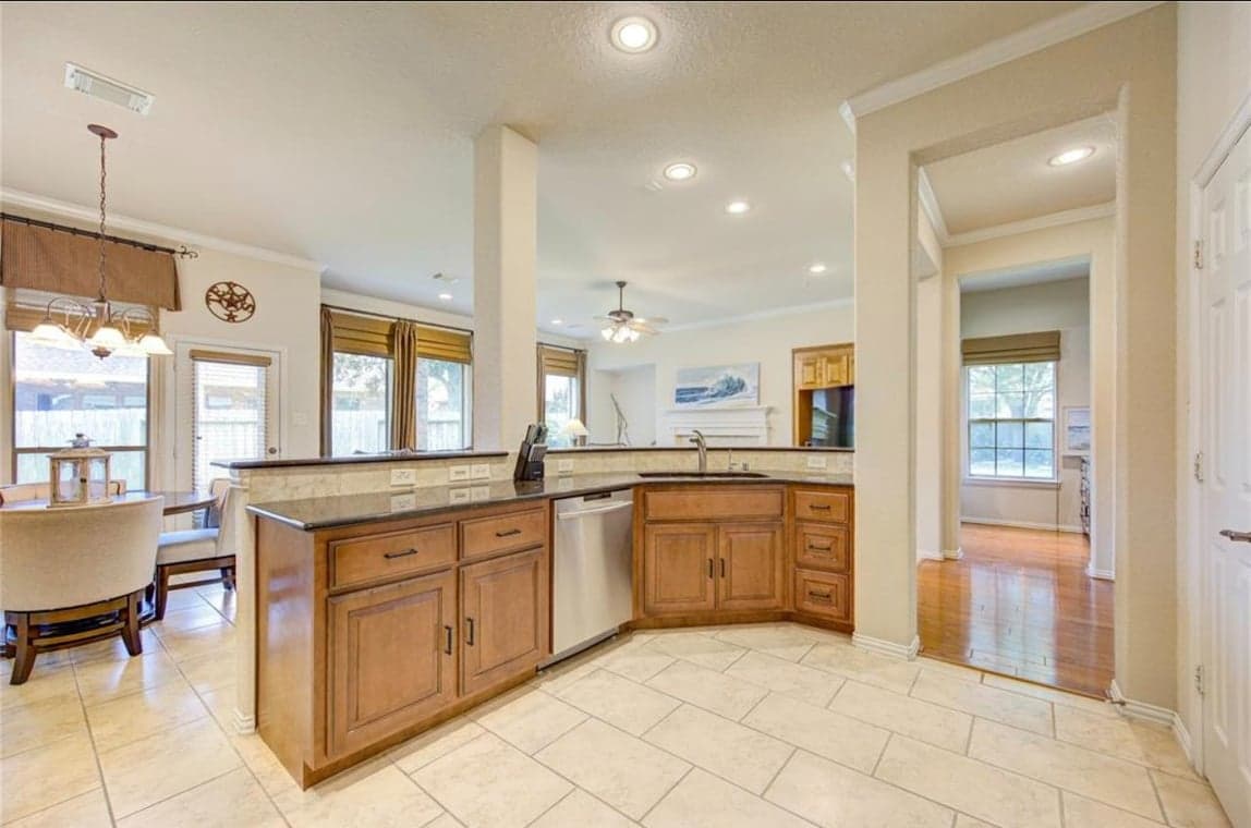 Mendoza's Painting & More, LLC gallery image 1