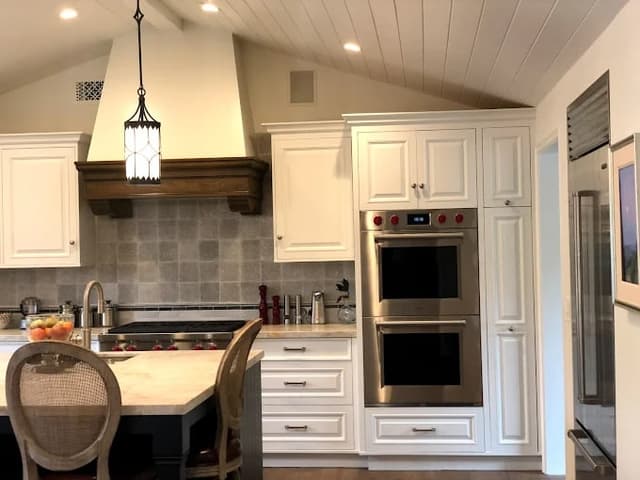 White Chooz Painters logo with blue background placeholder for paintig company logos