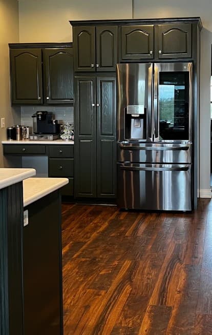 White Chooz Painters logo with blue background placeholder for paintig company logos