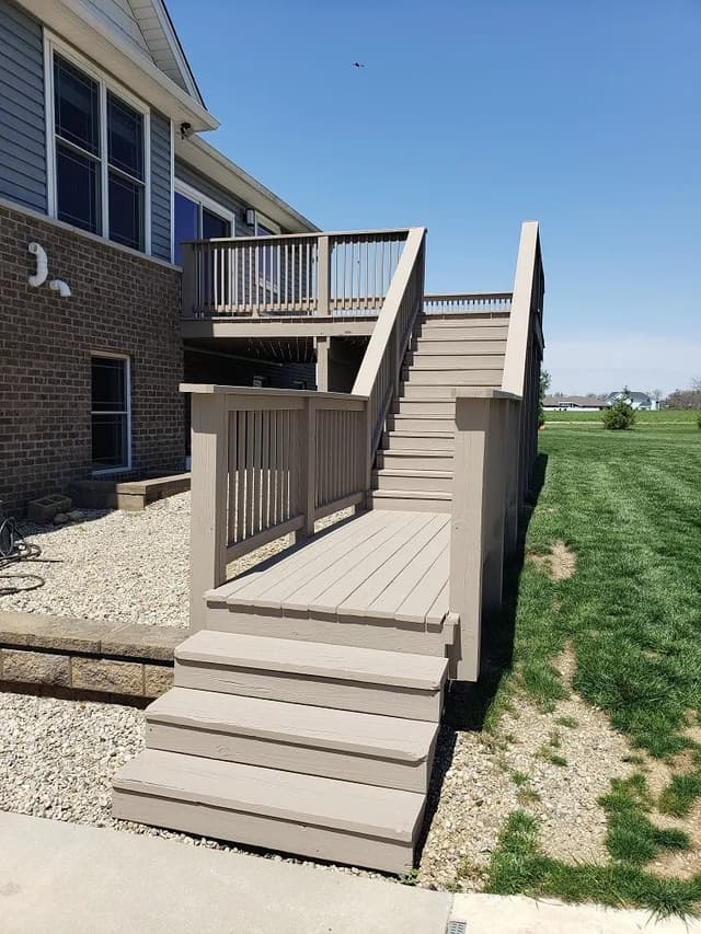 White Chooz Painters logo with blue background placeholder for paintig company logos