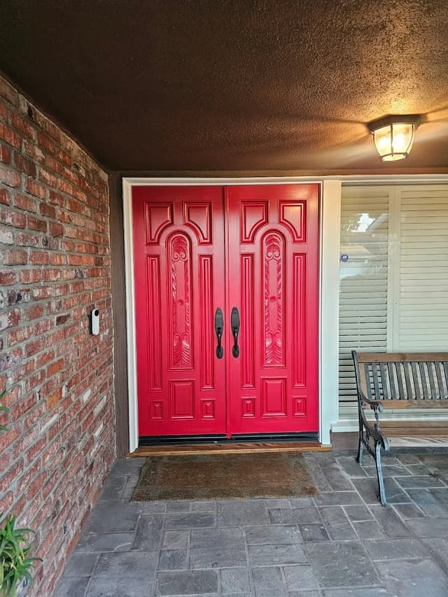 White Chooz Painters logo with blue background placeholder for paintig company logos