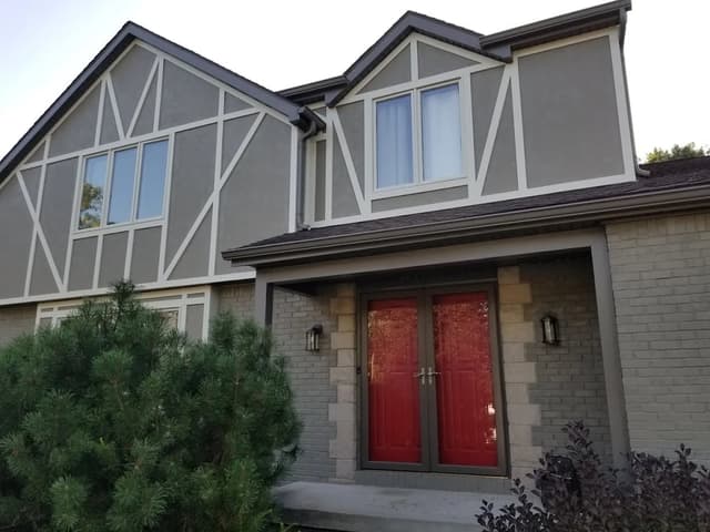 White Chooz Painters logo with blue background placeholder for paintig company logos