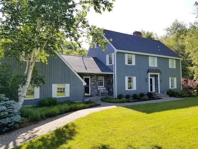 White Chooz Painters logo with blue background placeholder for paintig company logos