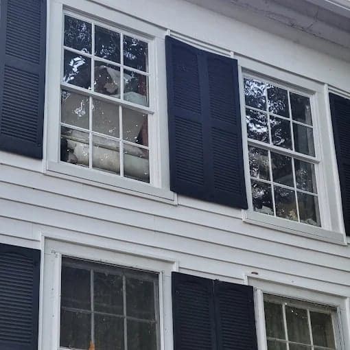 White Chooz Painters logo with blue background placeholder for paintig company logos