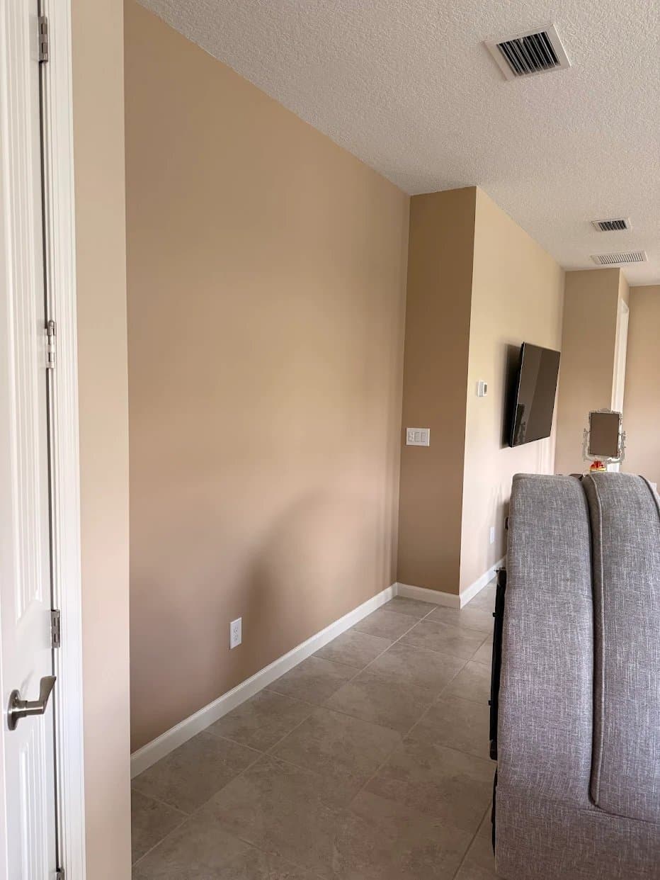 Vega's Painting & Pressure Cleaning gallery image 3