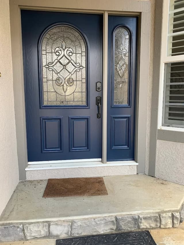 White Chooz Painters logo with blue background placeholder for paintig company logos