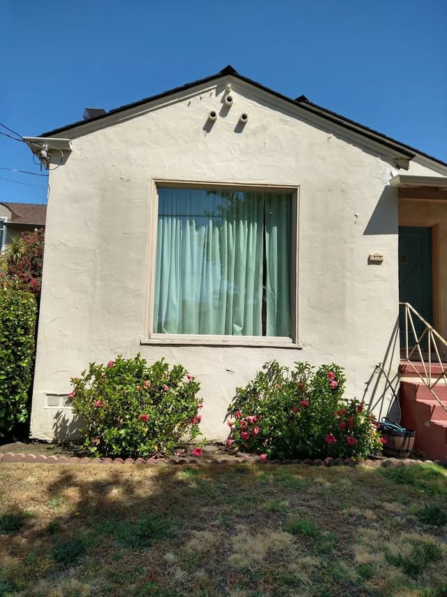 White Chooz Painters logo with blue background placeholder for paintig company logos